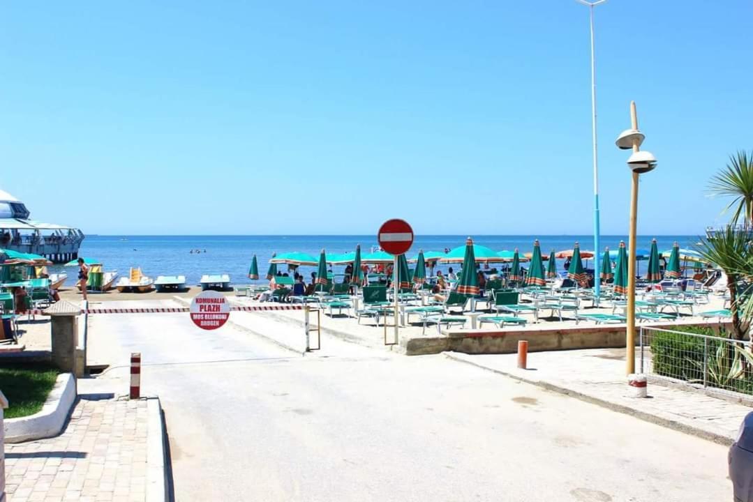 Vila Ivina ドゥラス エクステリア 写真