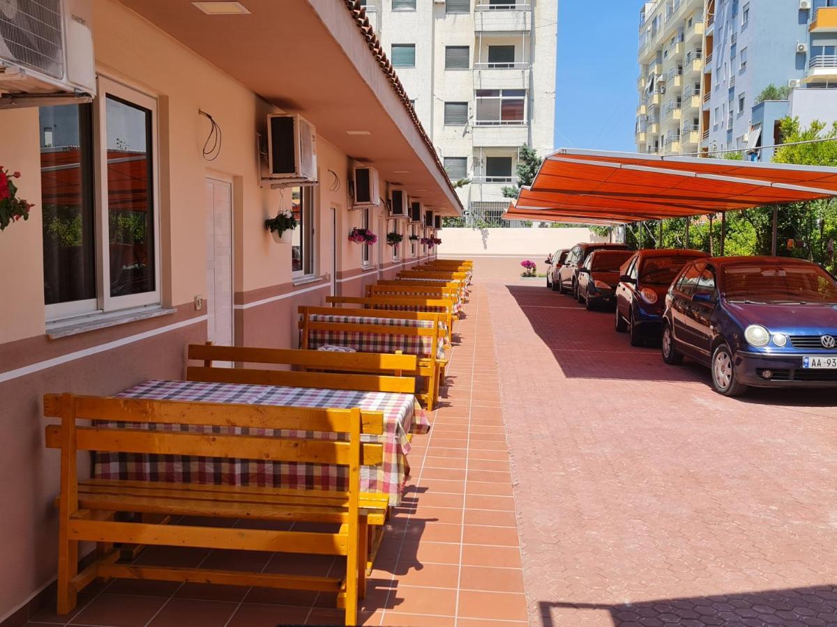 Vila Ivina ドゥラス エクステリア 写真