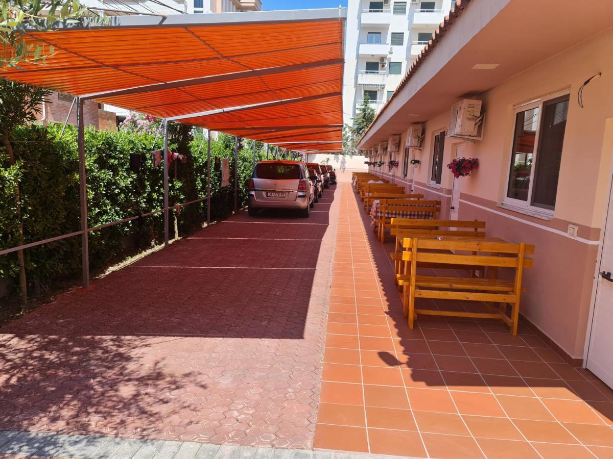 Vila Ivina ドゥラス エクステリア 写真